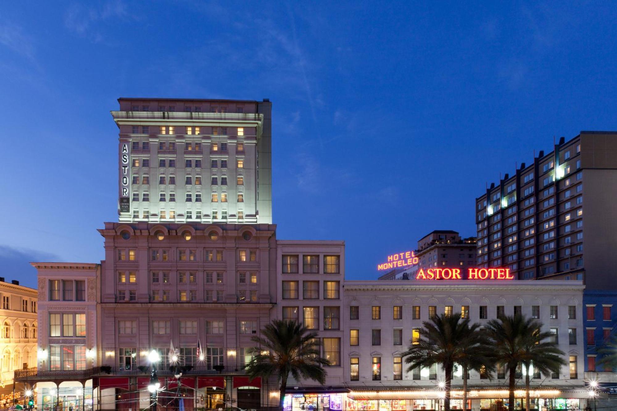 Crowne Plaza New Orleans French Qtr - Astor Hotel Exterior photo